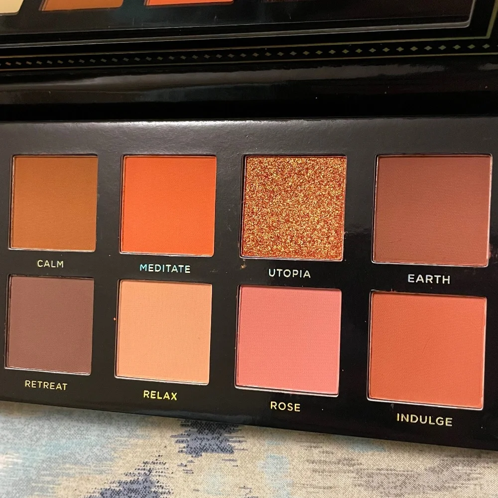 Ace Beauté (Limited Edition) Serenity Eyeshadow Palette